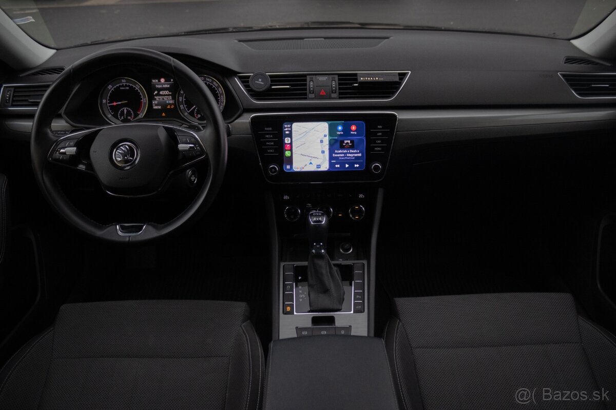 Škoda Superb Combi - 11