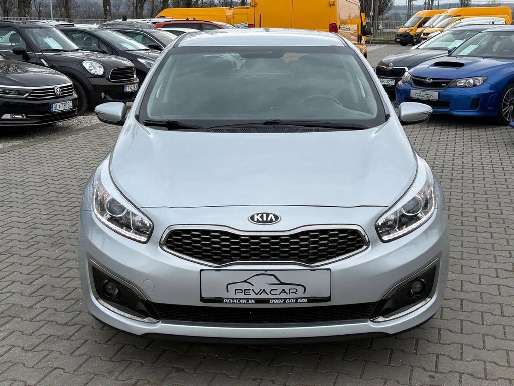 Kia Ceed 1.6 CRDi 100kw M6 GOLD - 11
