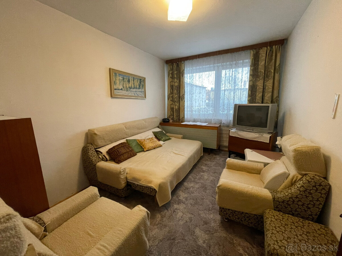 Krásny rodinný dom v krásnej lokalite Šaľa- ulica Jánošíkova - 11