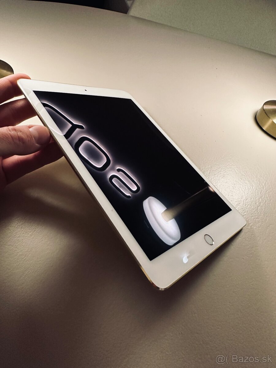 iPad Air 2 zlatý 128GB - 11