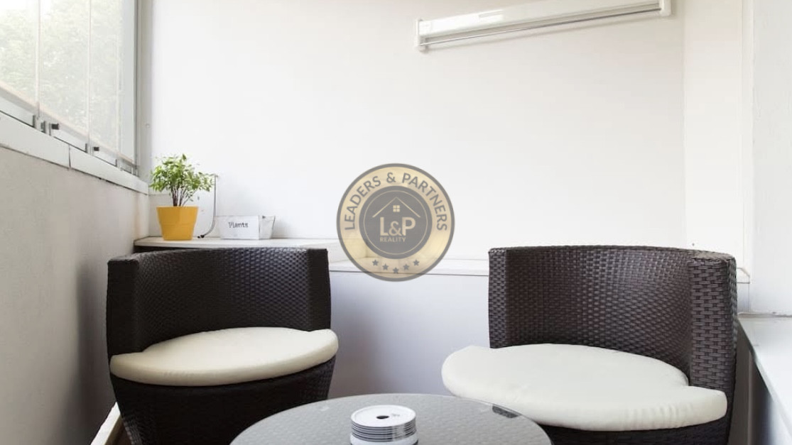 Veľký 3- izbový byt v centre - 11