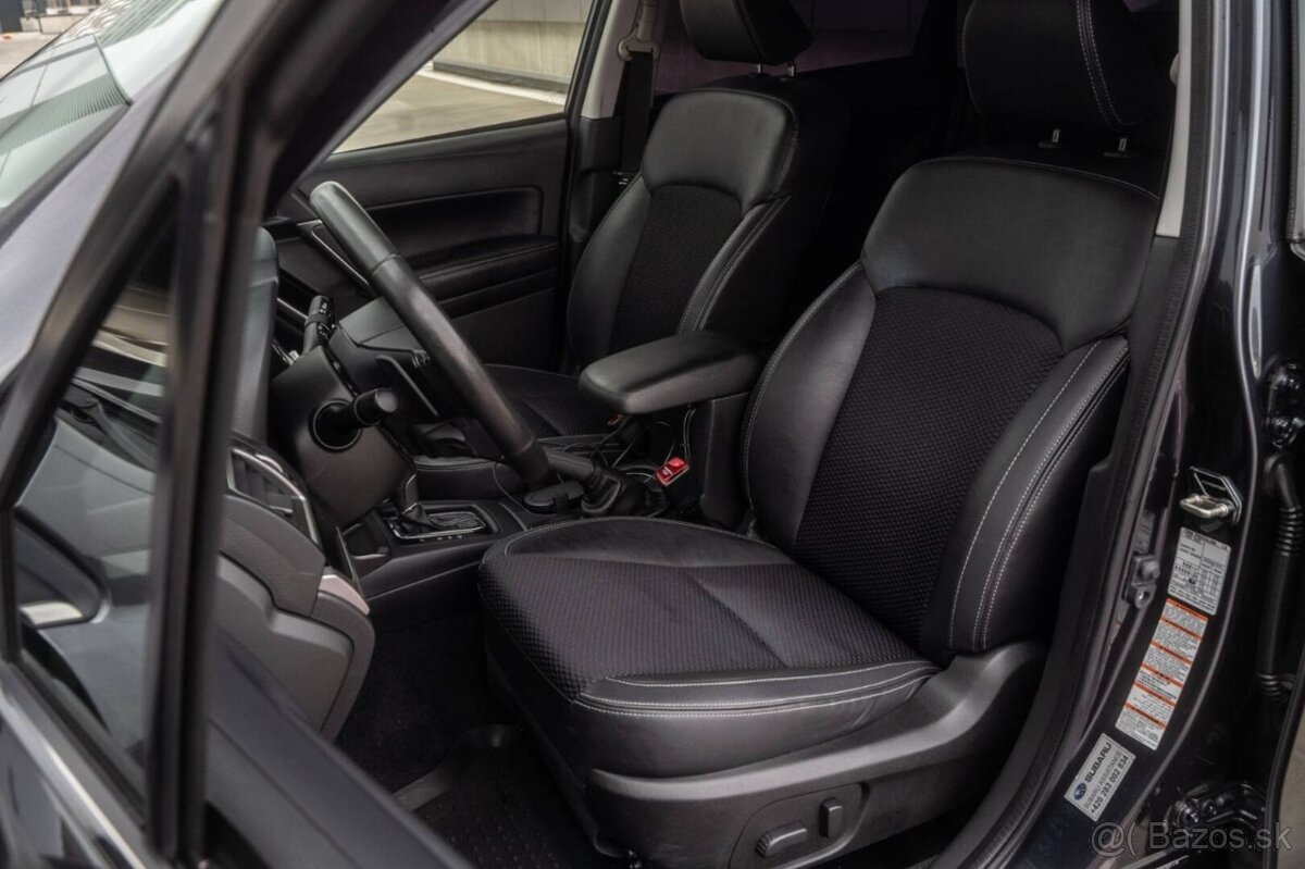 Subaru Forester 2.0i XT CVT Sport NAVI - 11