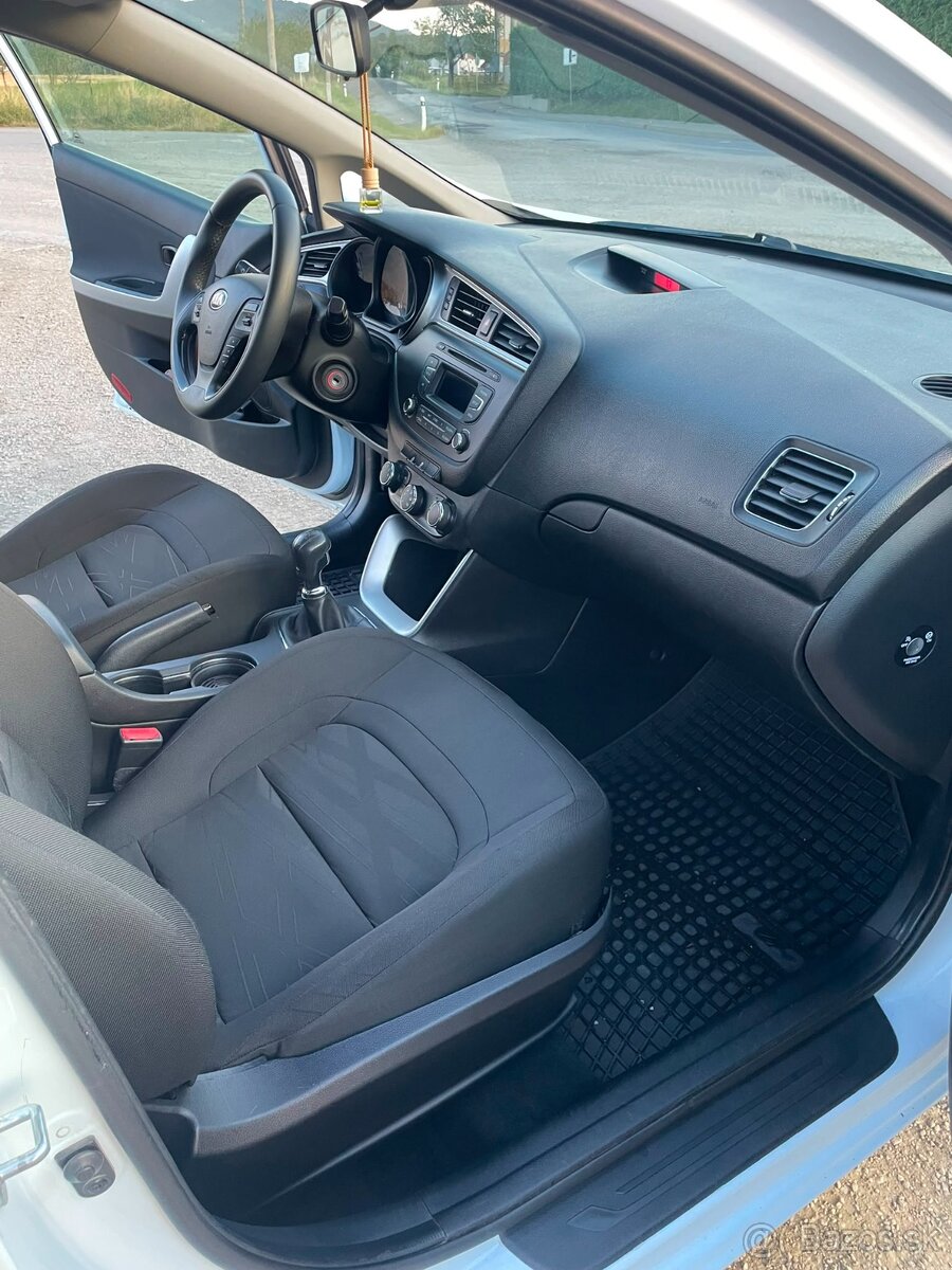 Kia ceed sw 1.4 73kw - 11