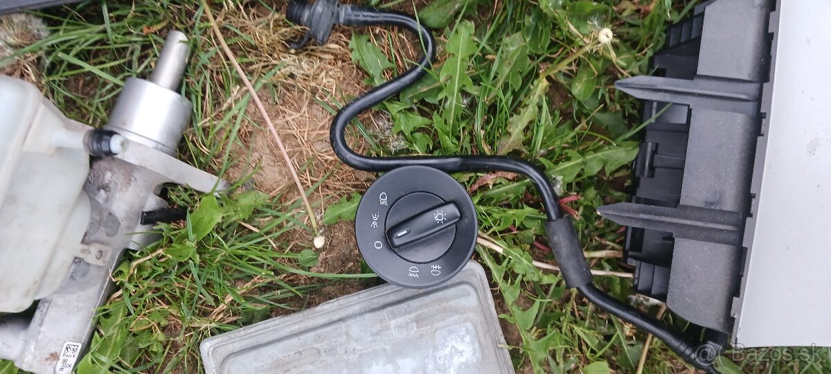 Predam nahradne diely na octavia 2 - 11