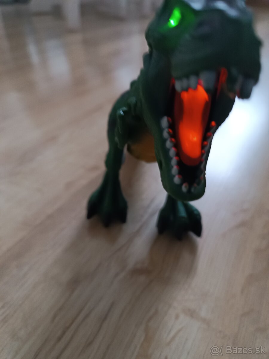 Interaktívny dinosaurus - 11