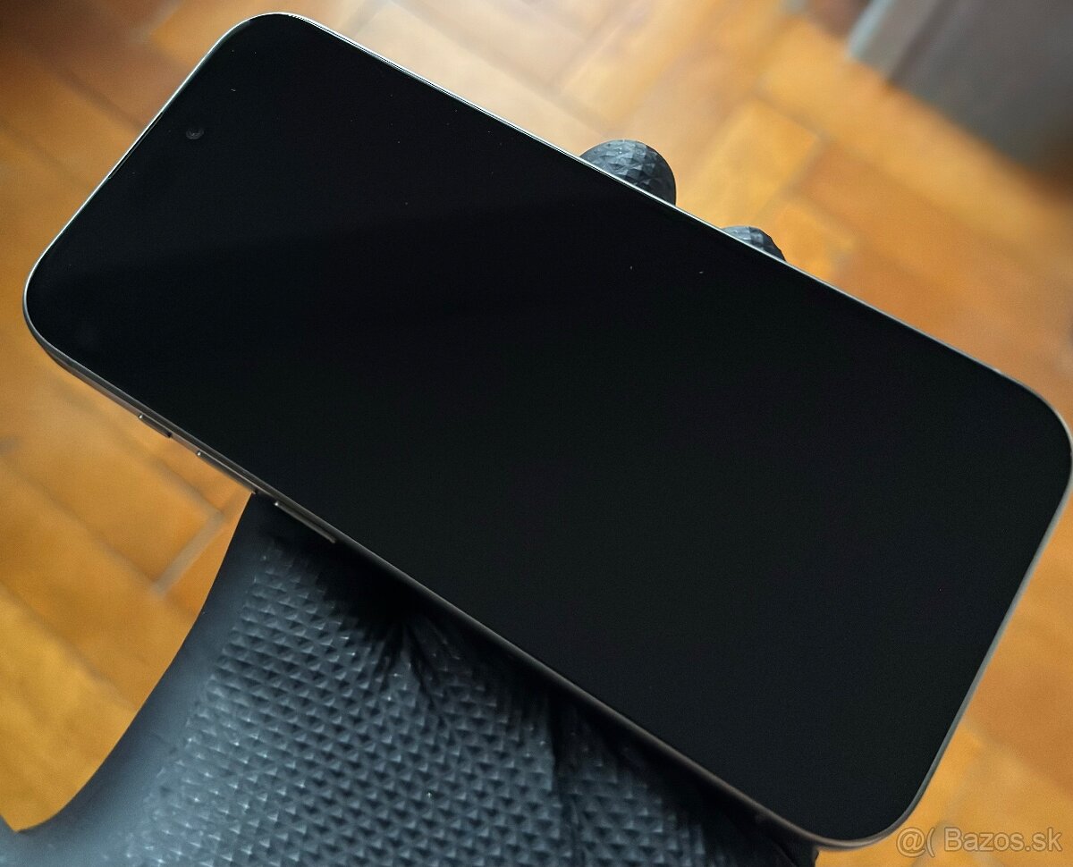 iPhone 15 Pro 512 GB - 11