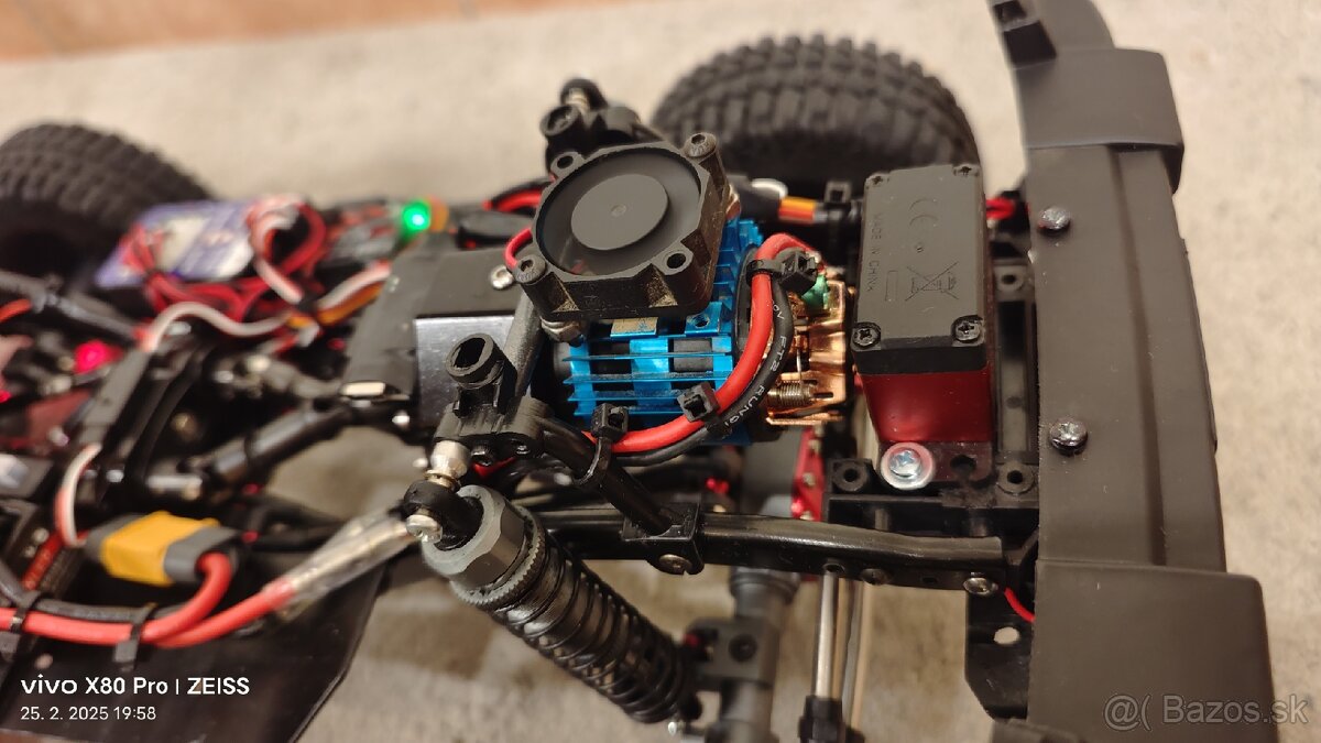 RC Jeep Wrangler 4x4 1:10 - 11