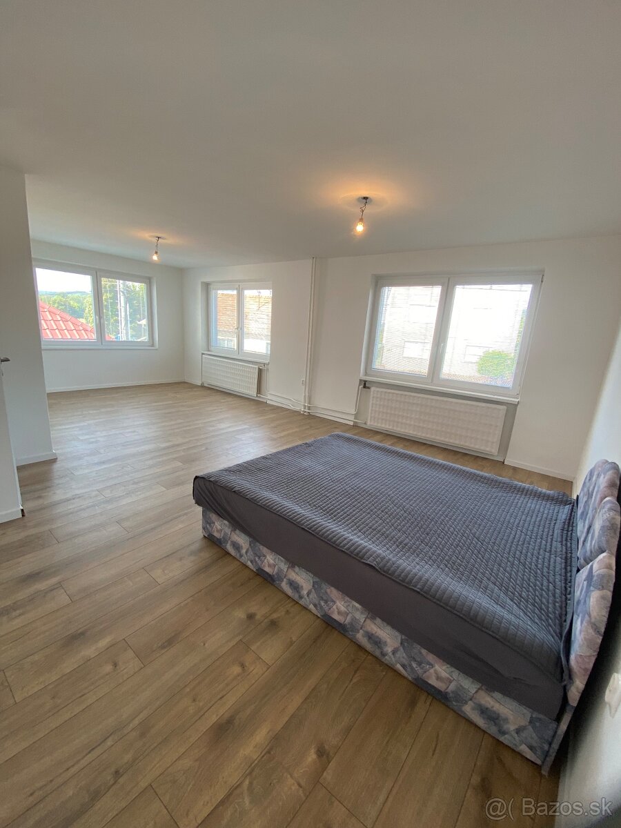 Rodinny dom na predaj v Chlabe - 11