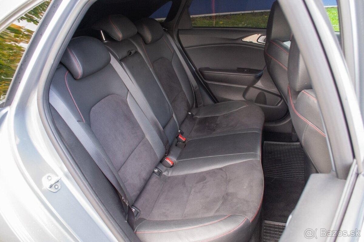Kia Ceed GT 1.6 T-GDI ZÁRUKA - 11