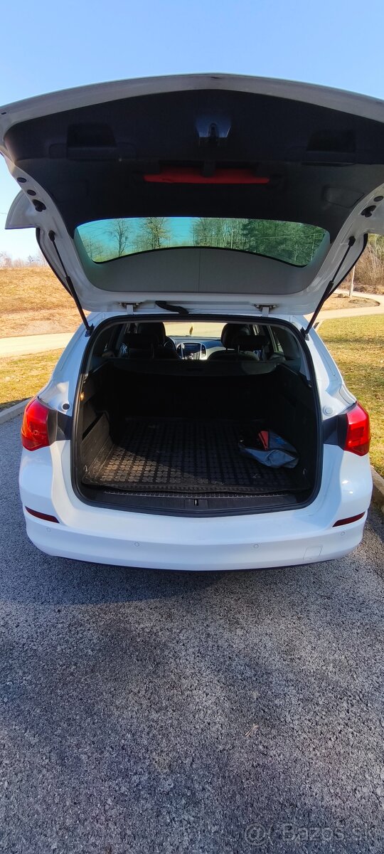 Opel Astra ST 1.7CDTi 92kw - 11