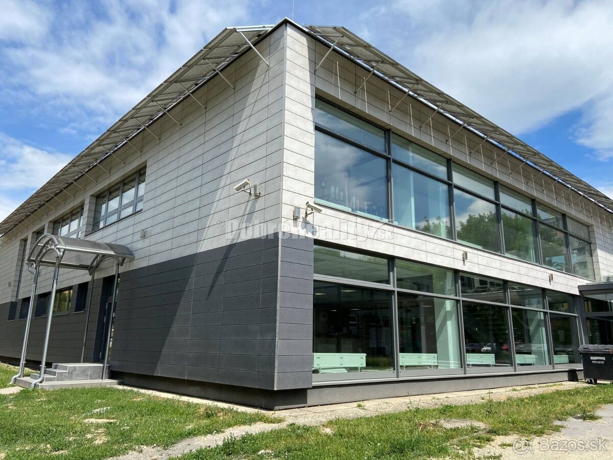 Na prenájom pekný obchodný priestor o rozlohe 110 m2 v Rima - 11