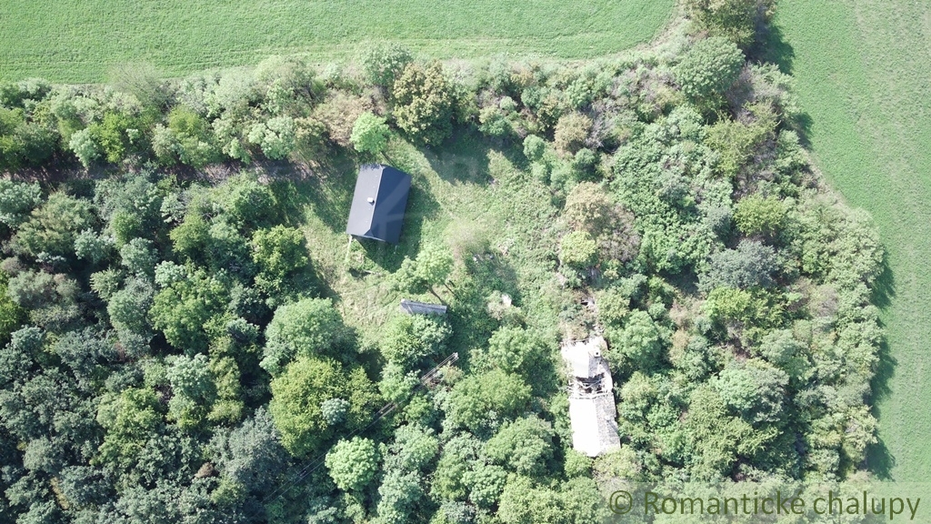 VÝRAZNE znížená cenaHospodárska usadlosť na samote so 1 - 11