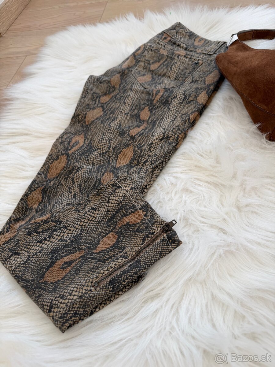 Dámske 3/4 nohavice s hadím vzorom, 36 - 11