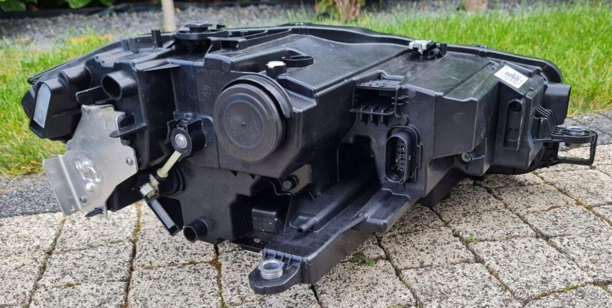 Škoda Superb IV 4 predne svetla full led svetla 3P1 - 11