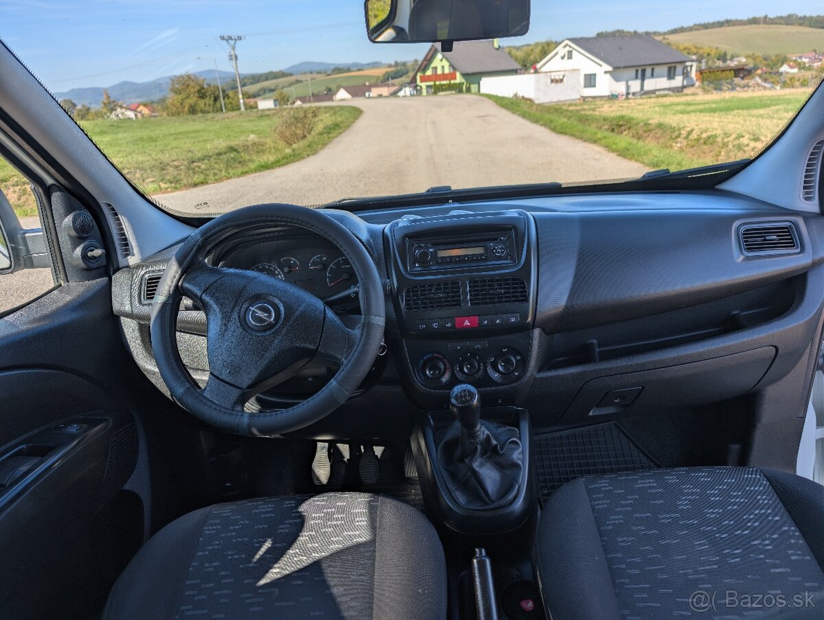 Opel Combo 1.3 cdti 66kw - 11