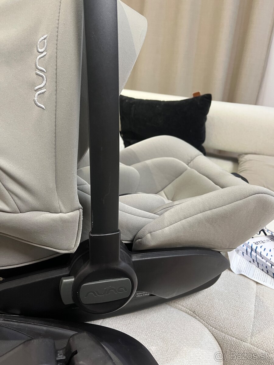 Polohovatelne vajicko nuna arra next s bazou isofix - 11