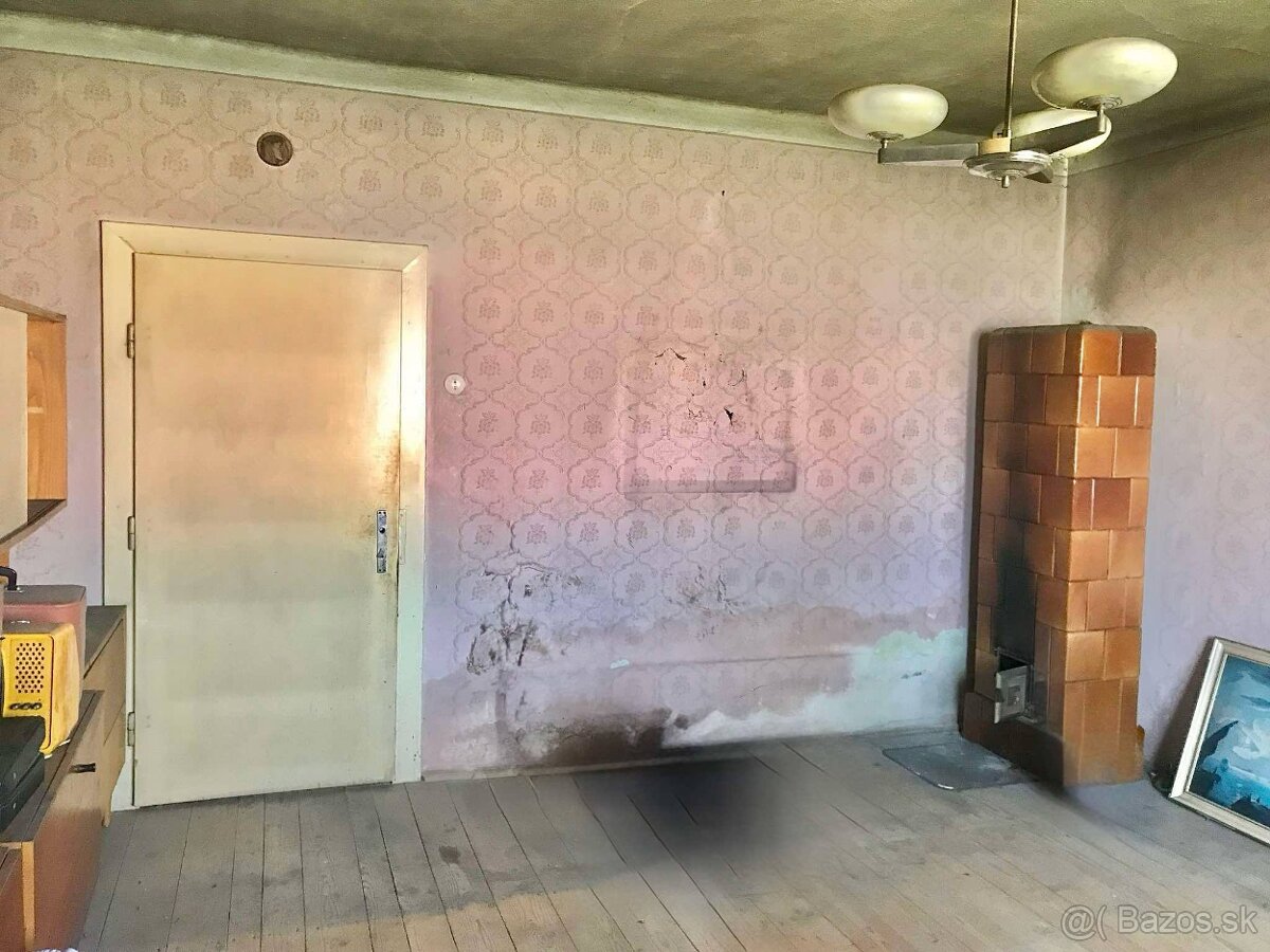 ZNÍŽENÁ CENA➔Starší RD vhodný na rekonštrukciu - Želovce - 11