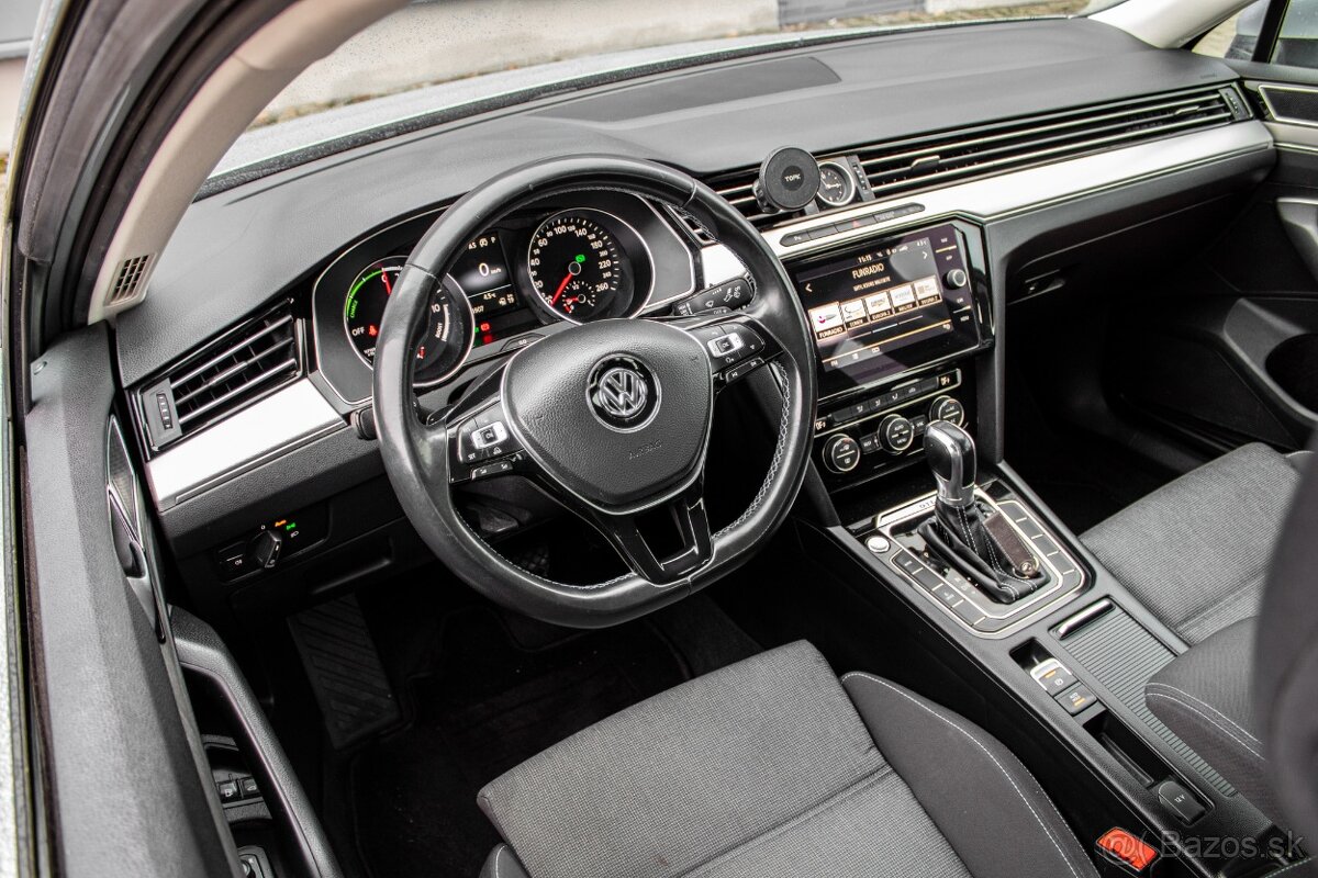 Volkswagen Passat GTE 115kW, 5d., A/T - 11