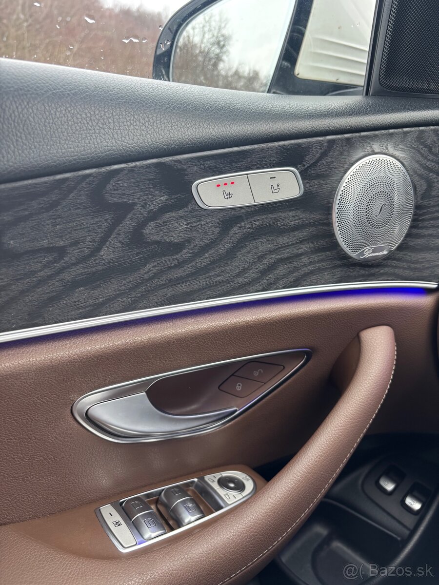 Mercedes-Benz E220d All-Terrain - 11