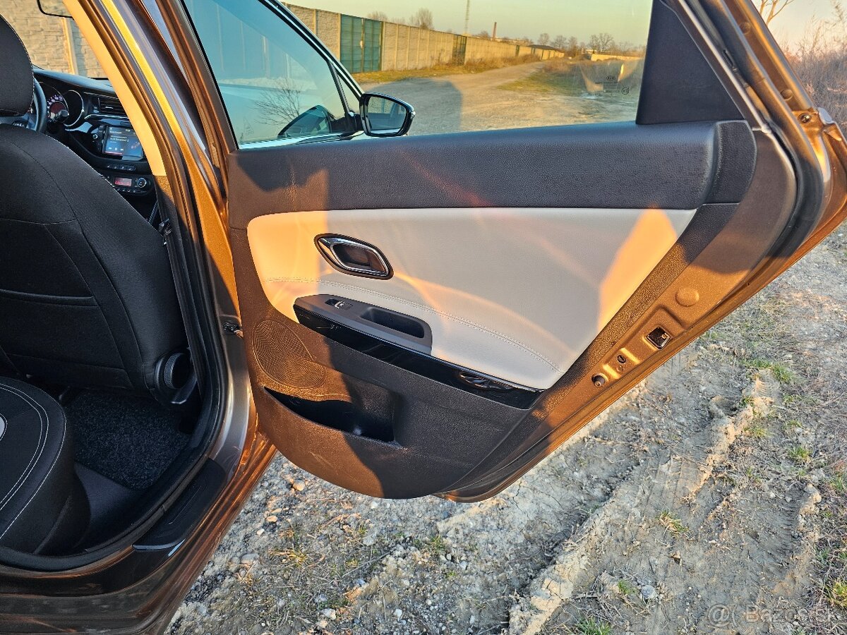 KIA Ceed 1.6 GDI 2018 Gold - 11