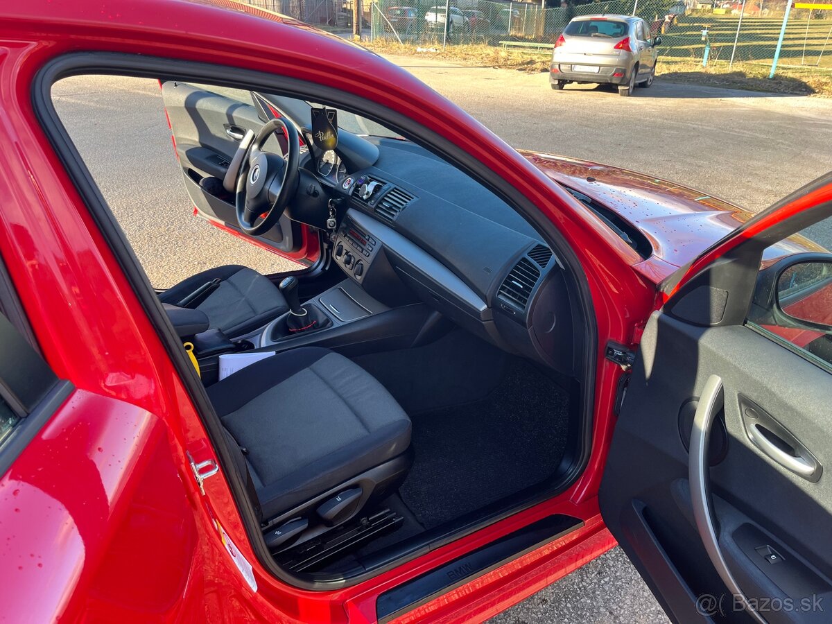 BMW rad 1 E87 2006 - 11