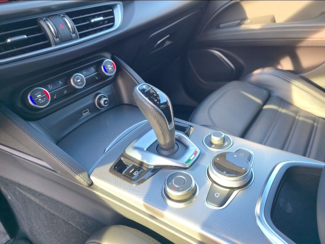 Alfa Romeo Stelvio 2.0 Q4 2022 - 11