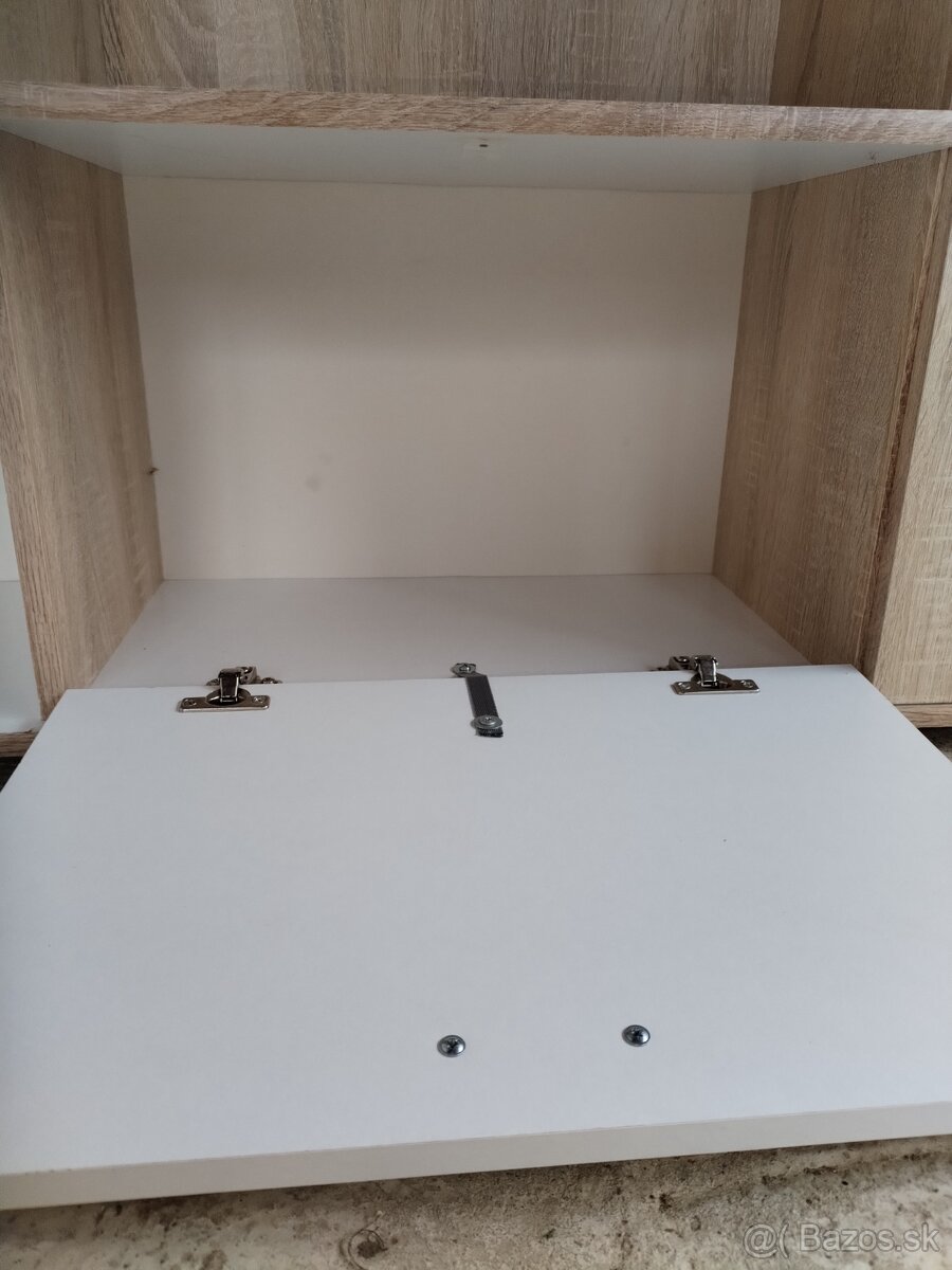 Predsieňová stena - 11