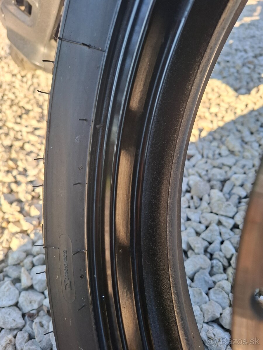 Suzuki V-strom 650 - 11