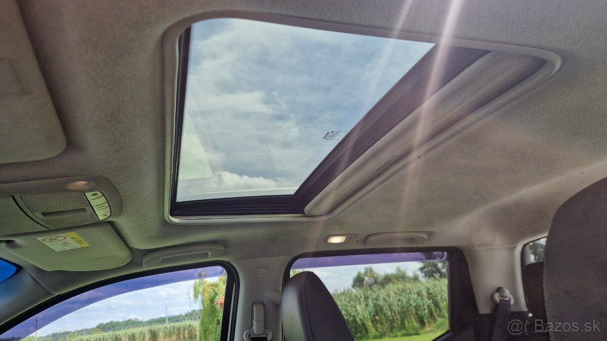 Nissan Navara TREK-1° - 11