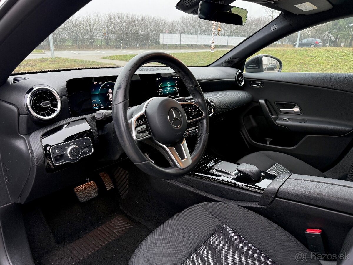 Mercedes - Benz CLA 180d SLOVENSKÉ AUTO - 11