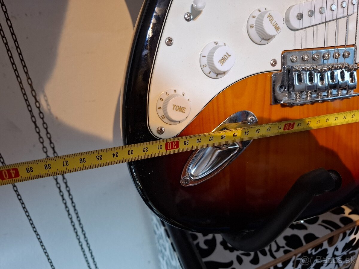 Predám elektrickú gitaru pre laváka - 11