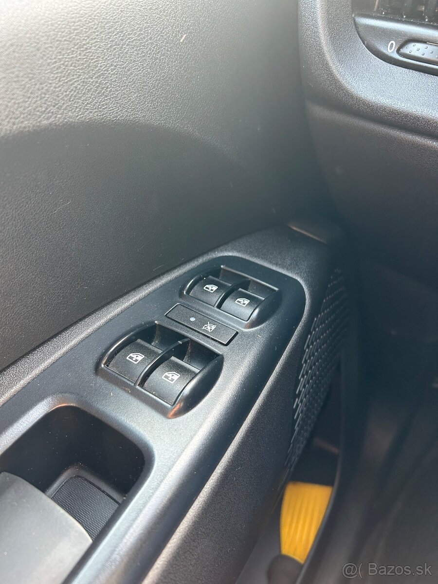 Fiat Doblo Maxi 1.6 MTJ - 11