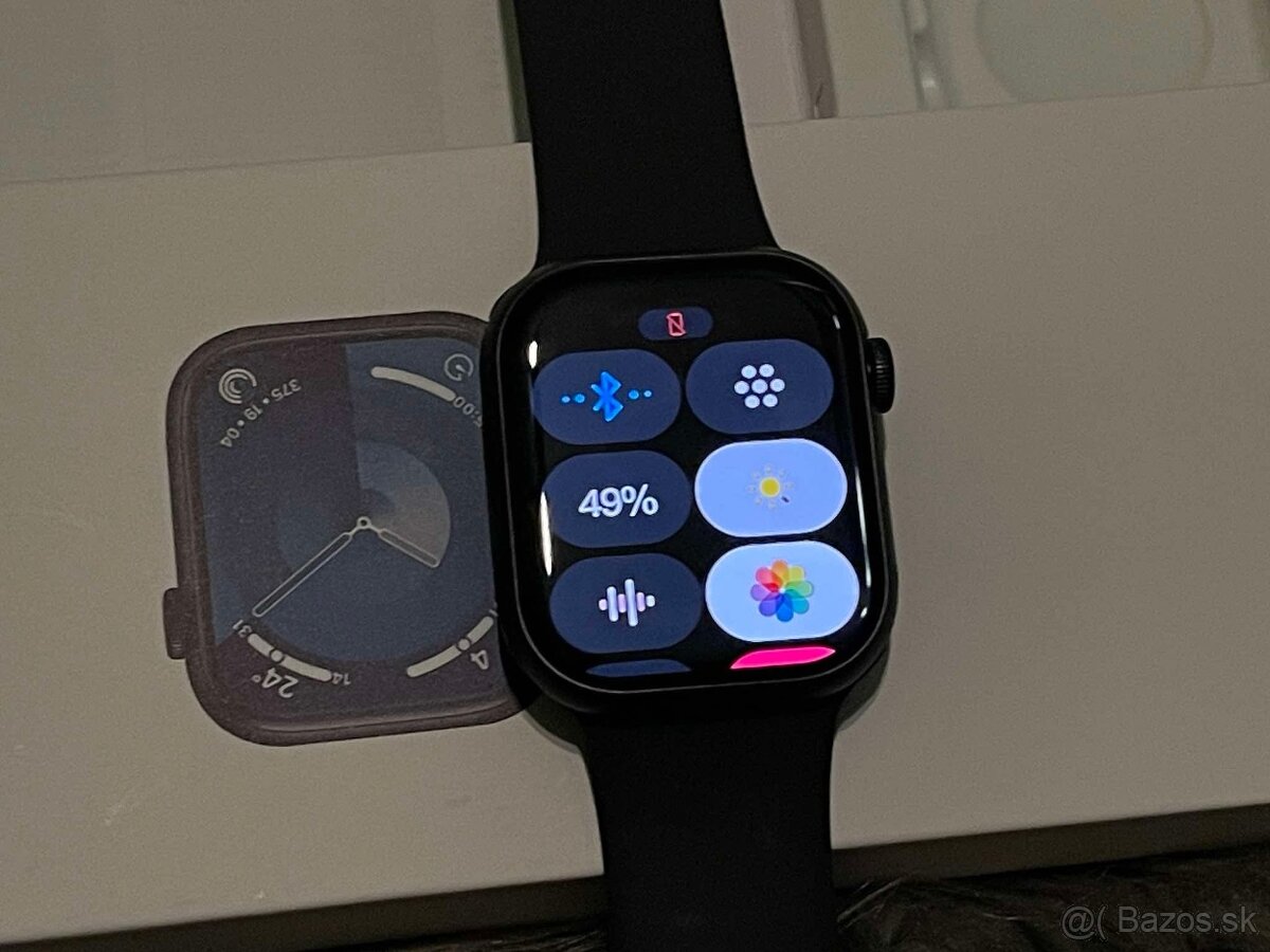 Apple Watch Series 5 44mm - 11