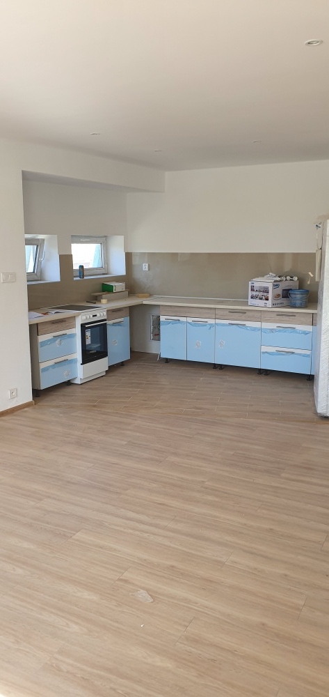 POLYFUNKČNÝ 4. podlažný objekt, 242,7m2, Sídlisko II., PO - 11