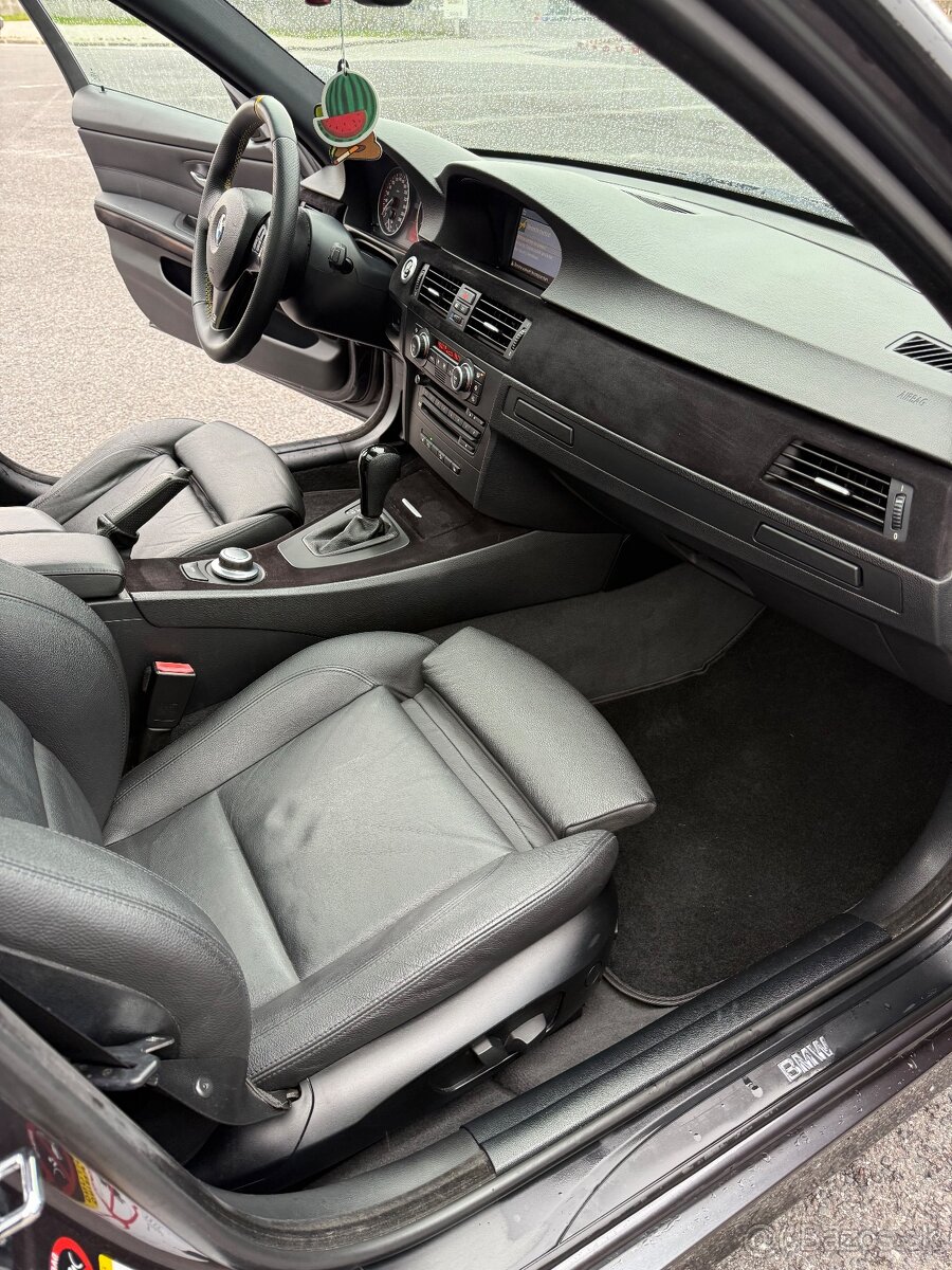 BMW 335xi touring - 11