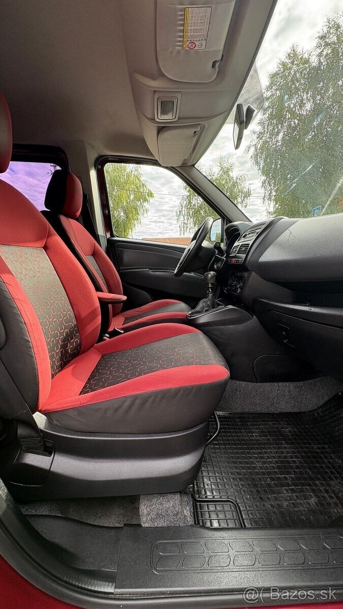 Fiat Dobló Panorama 1.6JTD MULTIJET 105 LOUNGE NOVA STK EK - 11