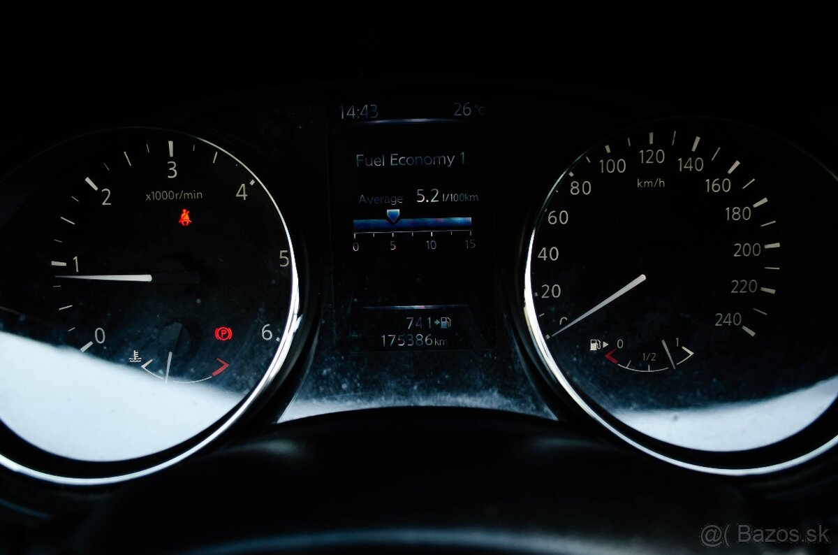 Nissan Qashqai 1.5 dCi Acenta - 11