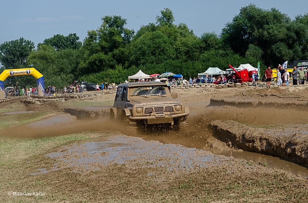 Nissan Patrol y60 m57 - 11