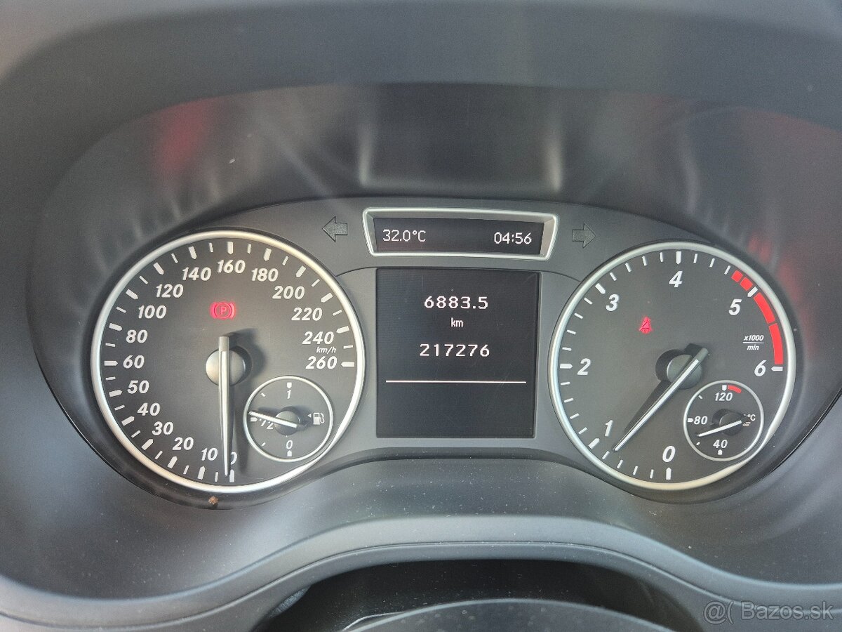 Mercedes-Benz B trieda 180 CDI - 11