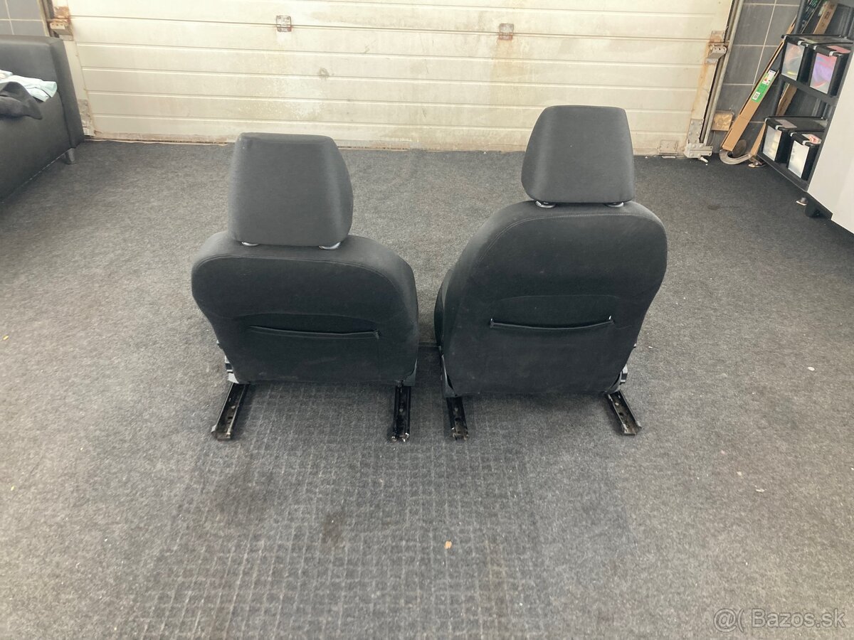 Interiér škoda Octavia 2fl - 11