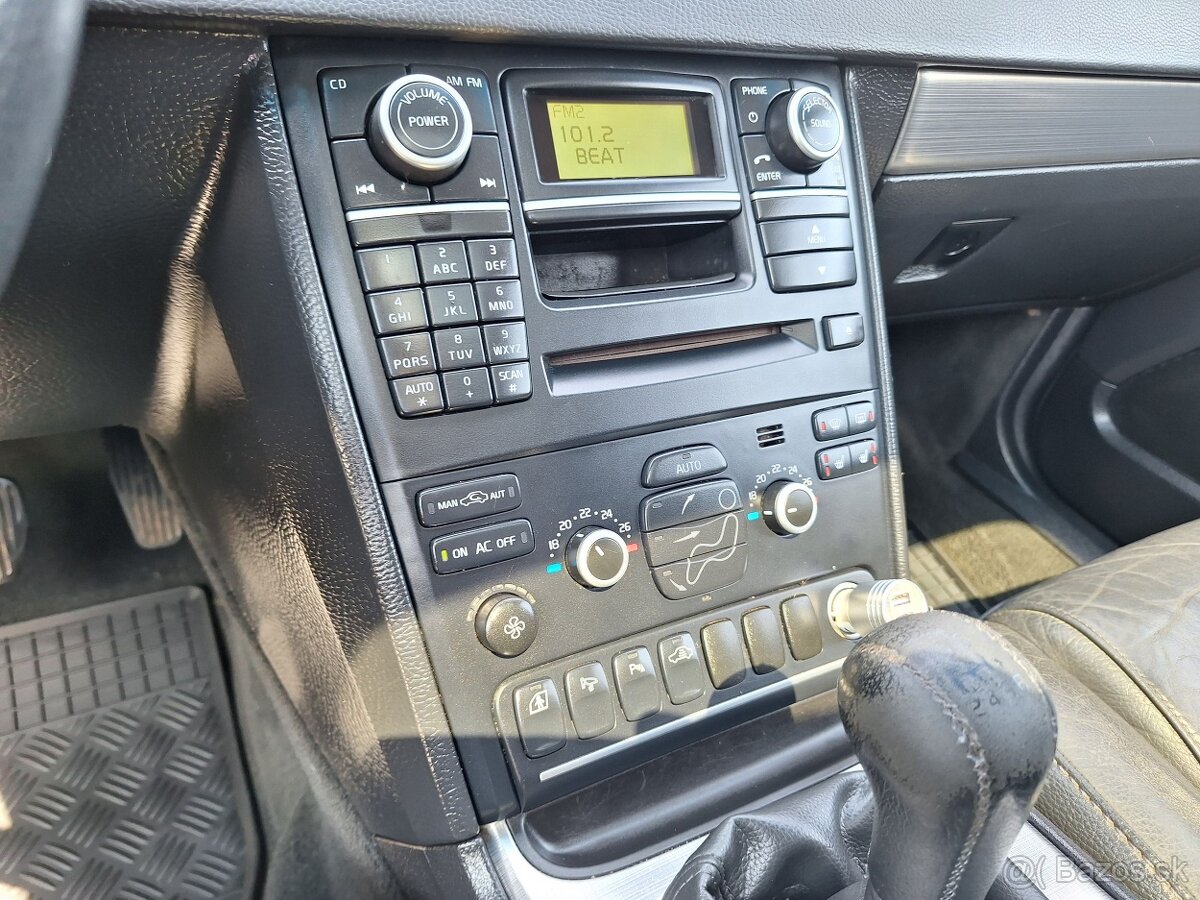 Volvo XC90, D5 MANUÁL, 7.míst SUMMUM - 11