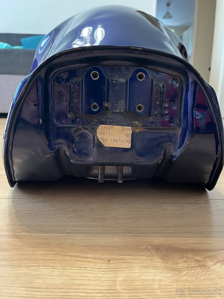 Originálna palivová nádrž - 11