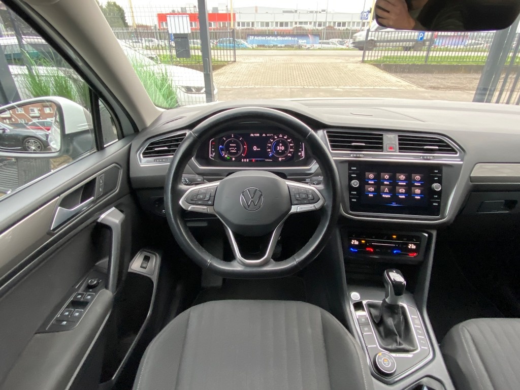 Volkswagen Tiguan 2.0 TDI EVO Elegance 4Motion DSG - 11