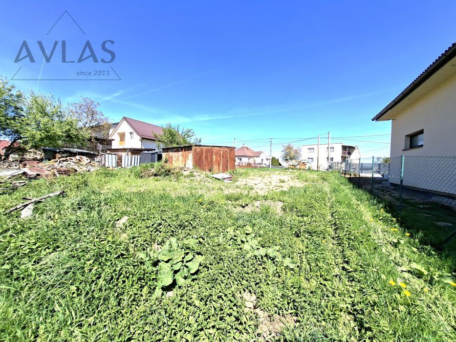 Slnečný pozemok všetky IS, 1577m2, obec Župčany - 11