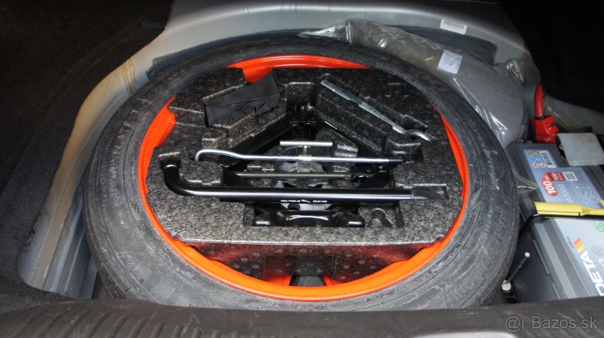 Jaguar XF 3,0D Portfolio - 11