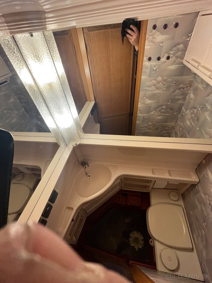 KARAVAN HOBBY DE LUXE - 11