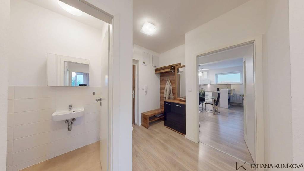 PREDAJ Zariadený 3i byt 71m2+parking, Trenčianske Stankovce, - 11