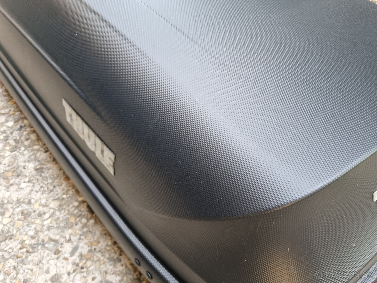 Strešný box Thule Pacific 600 - 11