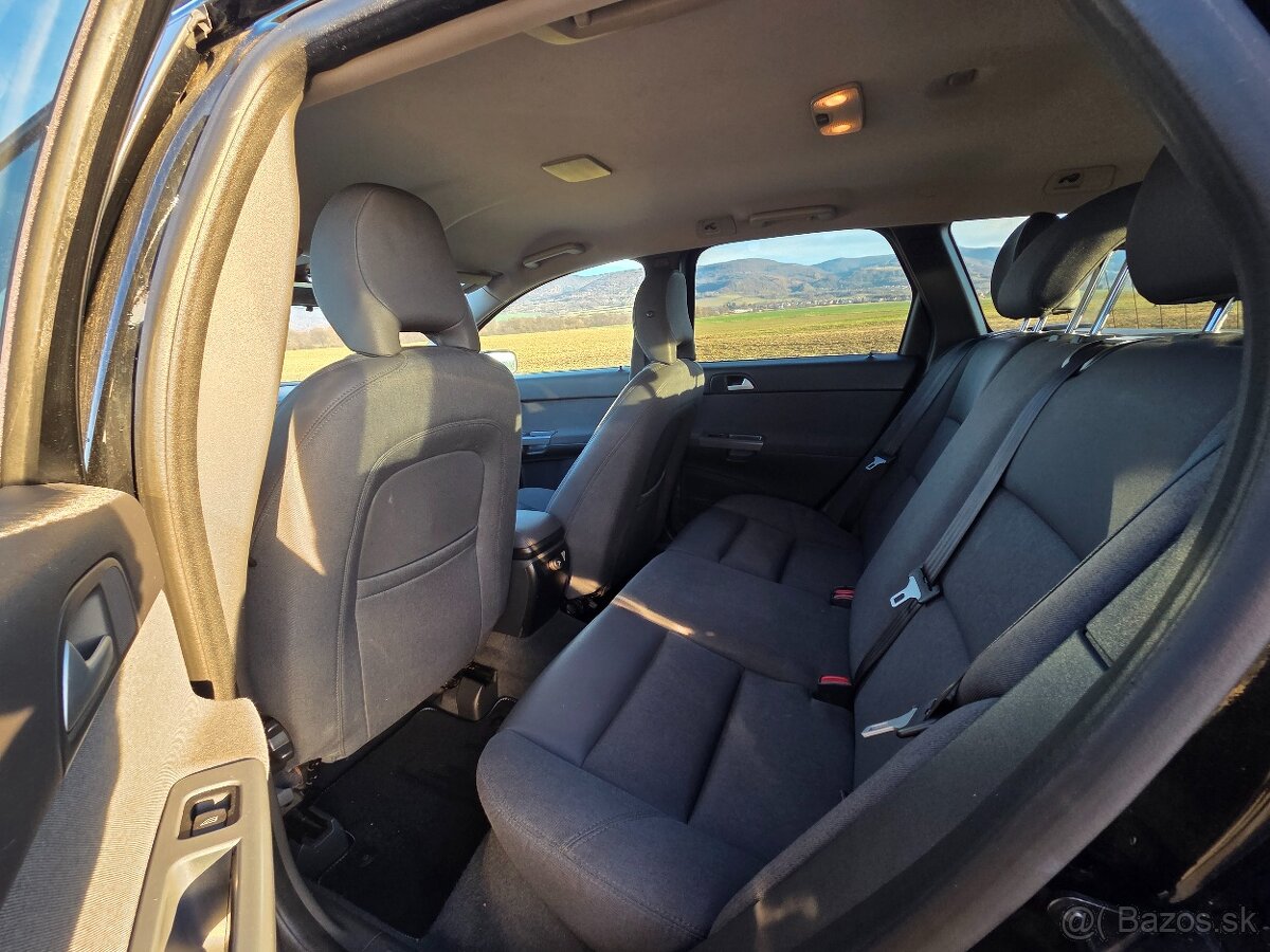 Volvo V50 - 11
