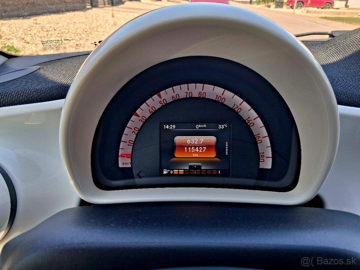 Smart Forfour 1.0 52kw 2016 skvely stav - 11
